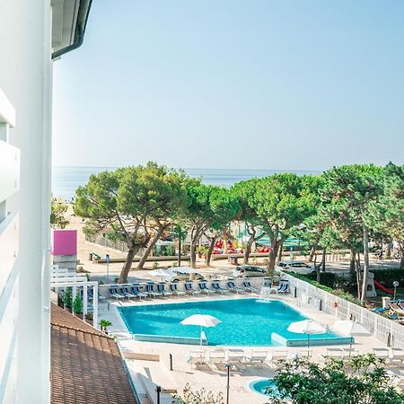 Hotel Bristol Lignano Sabbiadoro Eksteriør billede