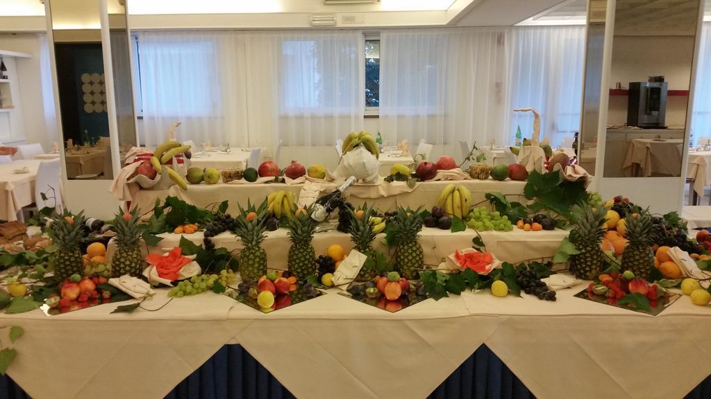 Hotel Bristol Lignano Sabbiadoro Eksteriør billede