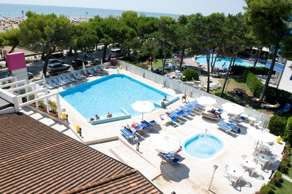 Hotel Bristol Lignano Sabbiadoro Eksteriør billede