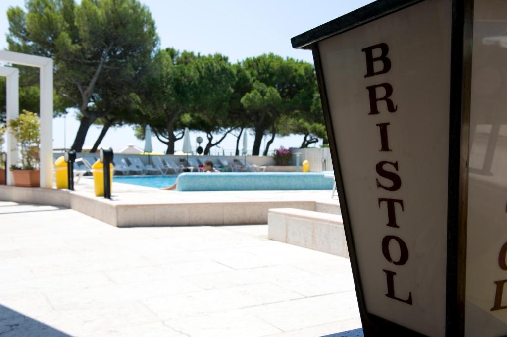 Hotel Bristol Lignano Sabbiadoro Eksteriør billede