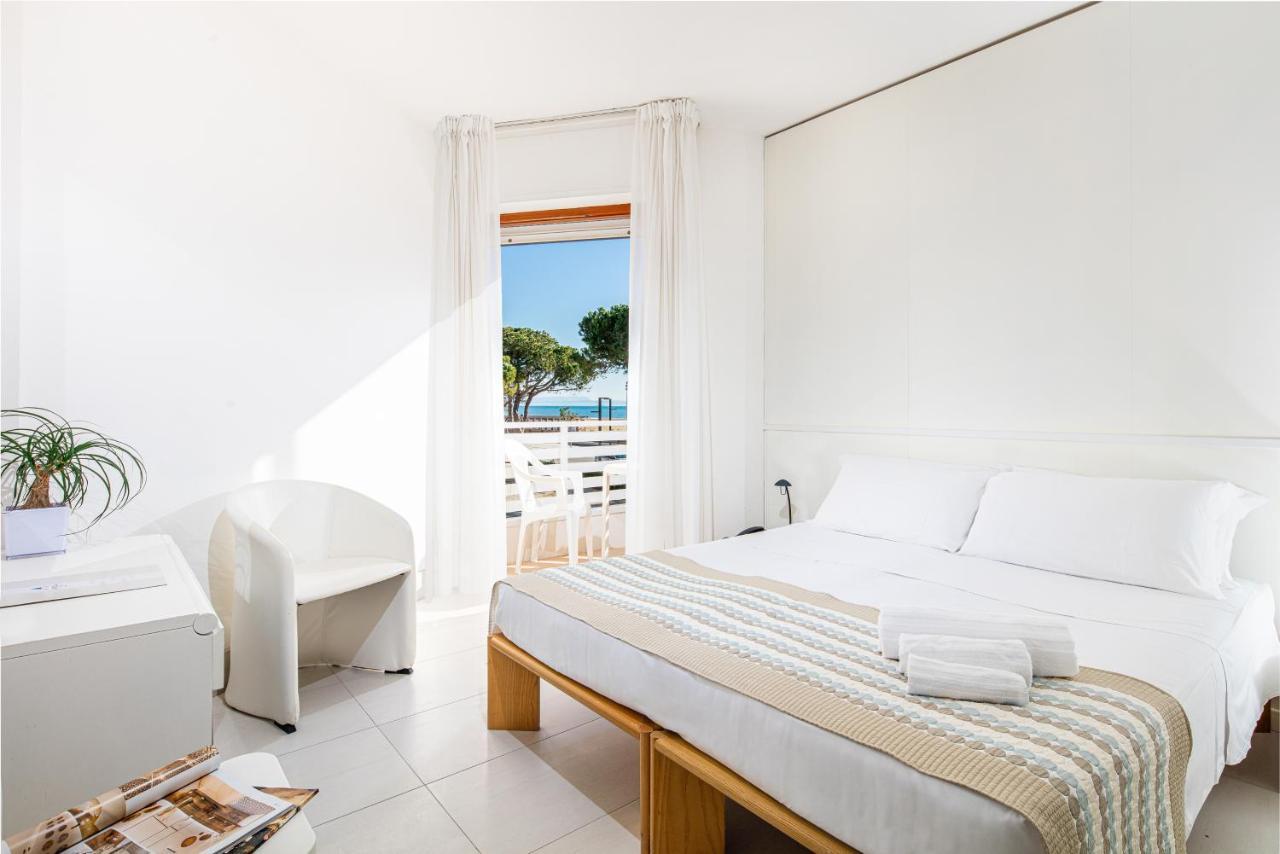 Hotel Bristol Lignano Sabbiadoro Eksteriør billede